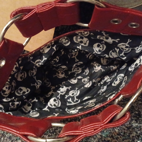 Red purse from Aldo - Picture 2 of 3